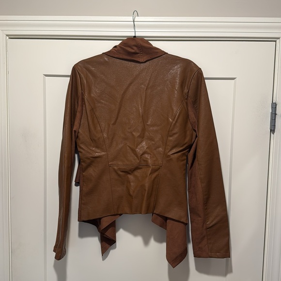 Blank NYC brown pleather and faux suede asymmetric jacket- large - Picture 5 of 6